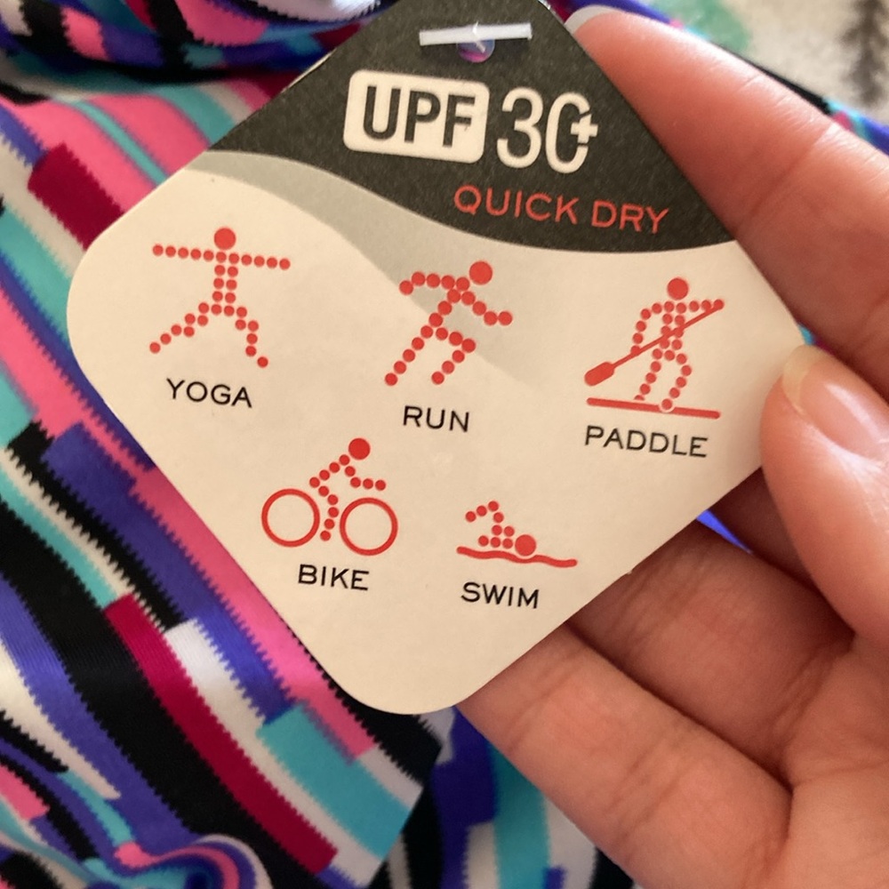 Multiuse Athletic top - Picture 5 of 8